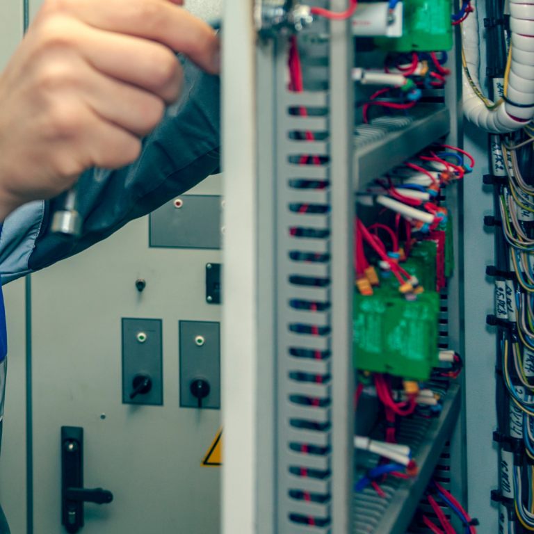 Electromecanico/a/ Electromechanic