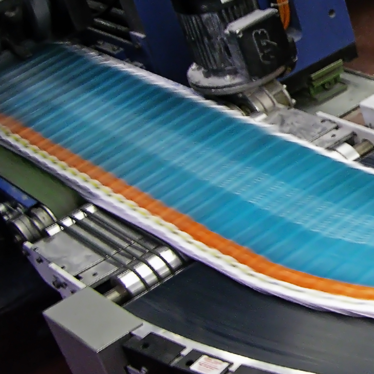 Impresor Offset (3 turnos)/ Offset Printer (3 shifts)