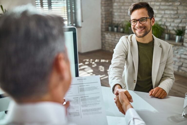 Los 7 errores más comunes al contratar personal (y cómo evitarlos)
